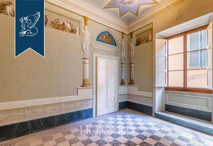 Image No.38-30 Bed Property for sale