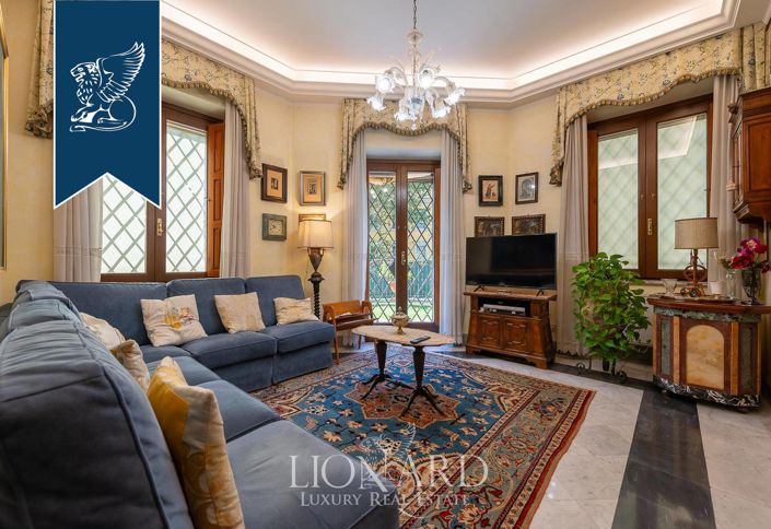 Image No.4-6 Bed Villa for sale