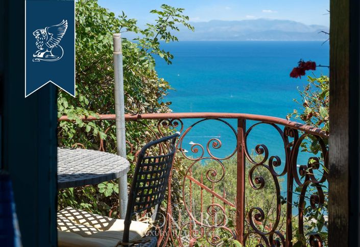 Image No.24-Villa de 7 chambres à vendre à San Felice Circeo