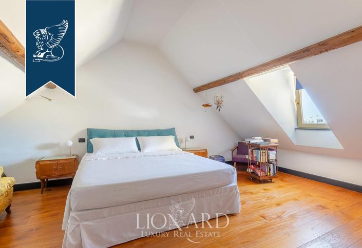 Image No.28-15 Bed Property for sale