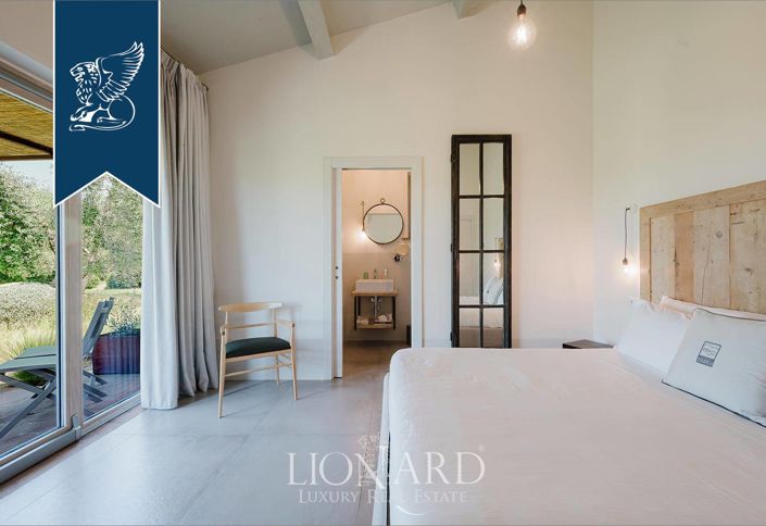 Image No.21-8 Bed Villa for sale