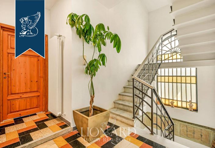 Image No.22-7 Bed Villa for sale