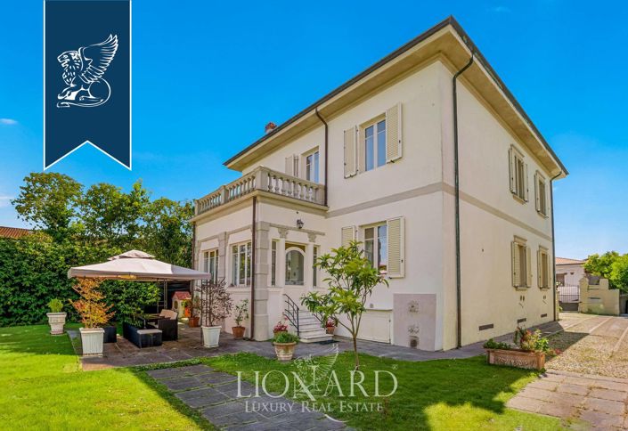 Image No.7-7 Bed Villa for sale