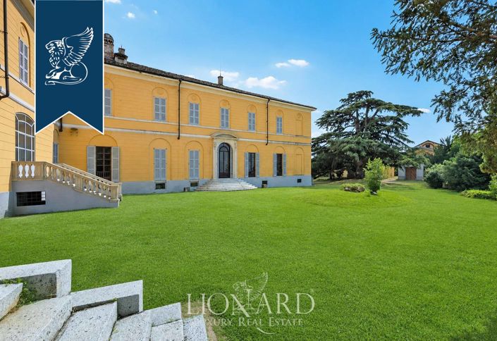 Image No.5-24 Bed Property for sale