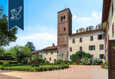 1 - Novara, Villa