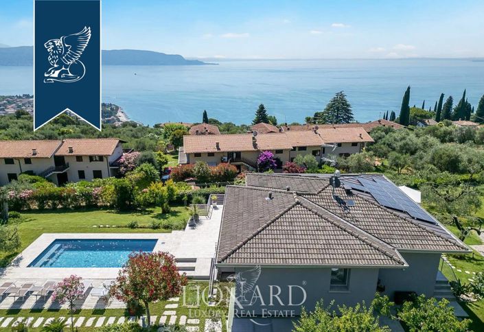 Image No.2-4 Bed Villa for sale