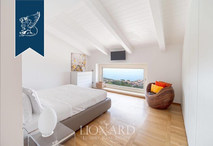 Image No.36-9 Bed Villa for sale