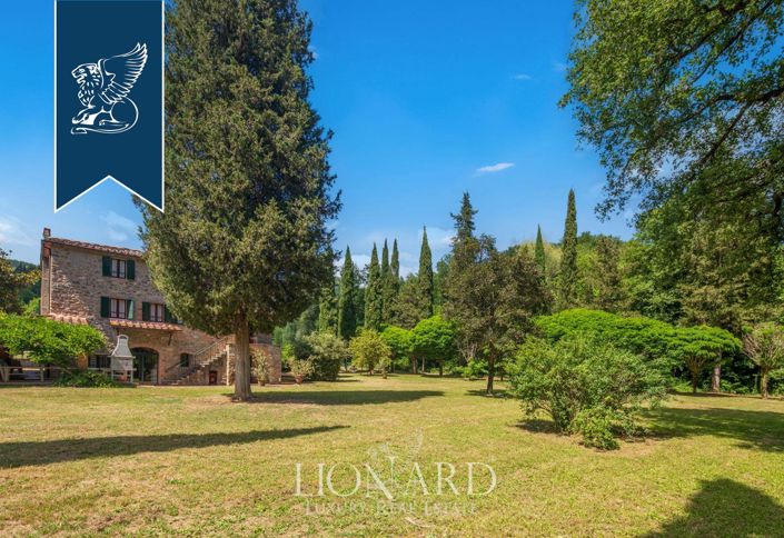 Image No.5-8 Bed Villa for sale