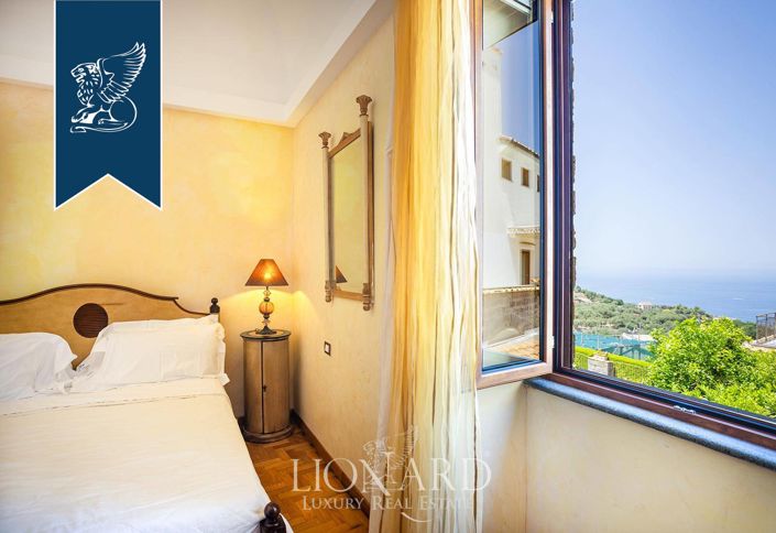 Image No.25-8 Bed Villa for sale