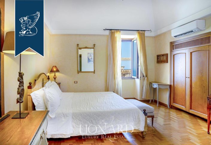 Image No.26-8 Bed Villa for sale