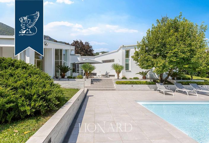Image No.3-4 Bed Villa for sale