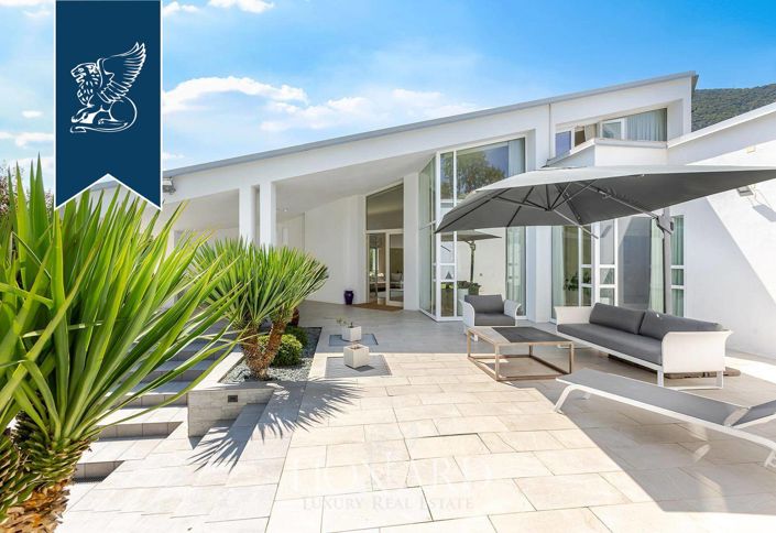 Image No.8-4 Bed Villa for sale