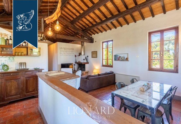 Image No.20-18 Bed Villa for sale