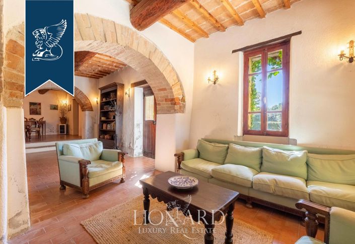 Image No.23-18 Bed Villa for sale