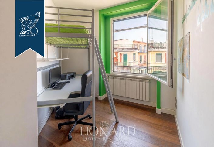 Image No.17-Appartement de 6 chambres à vendre à Naples