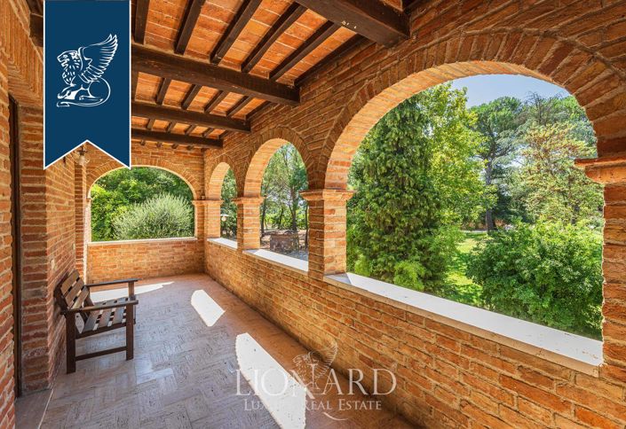 Image No.6-Ferme de 34 chambres à vendre à Torrita di Siena