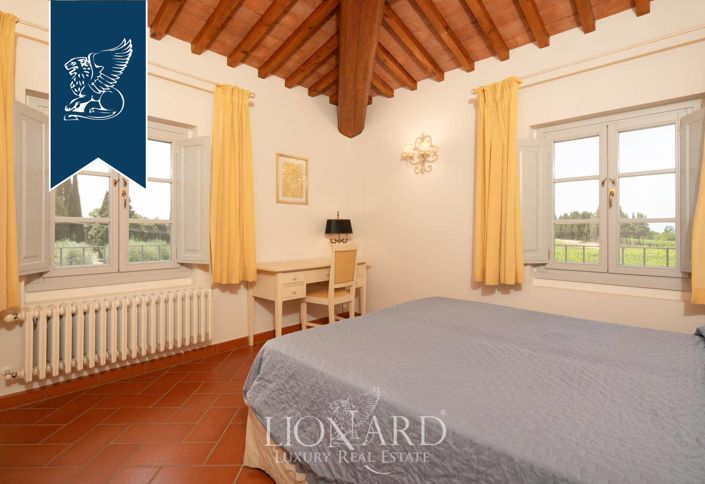Image No.20-13 Bed Villa for sale