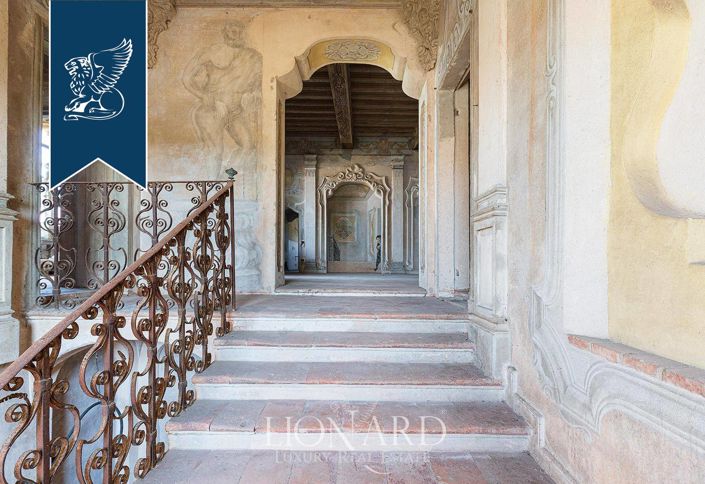 Image No.16-5 Bed Villa for sale