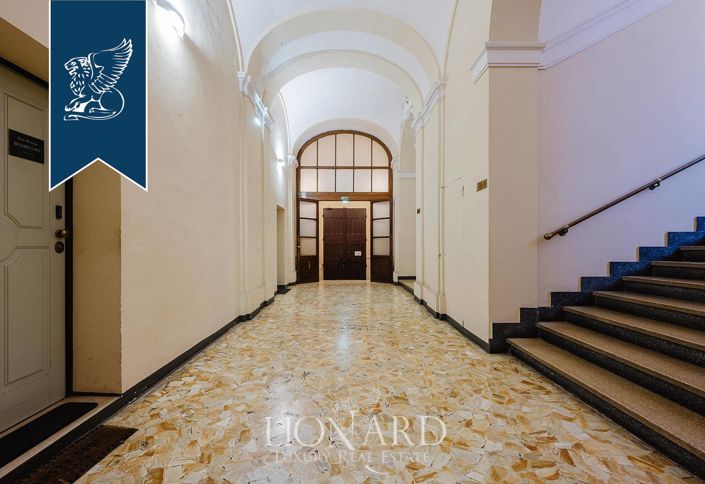 Image No.18-5 Bed Apartment for sale