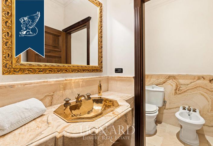 Image No.19-6 Bed Villa for sale