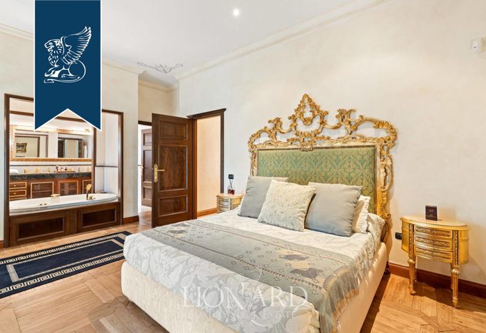 Image No.26-6 Bed Villa for sale