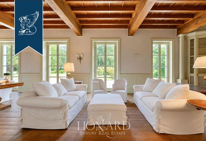 Image No.12-4 Bed Villa for sale