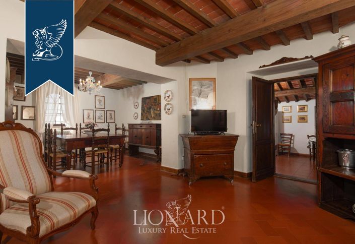 Image No.20-7 Bed Villa for sale