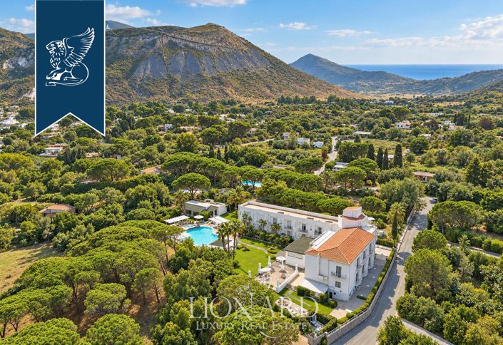 Image No.5-24 Bed Hotel for sale