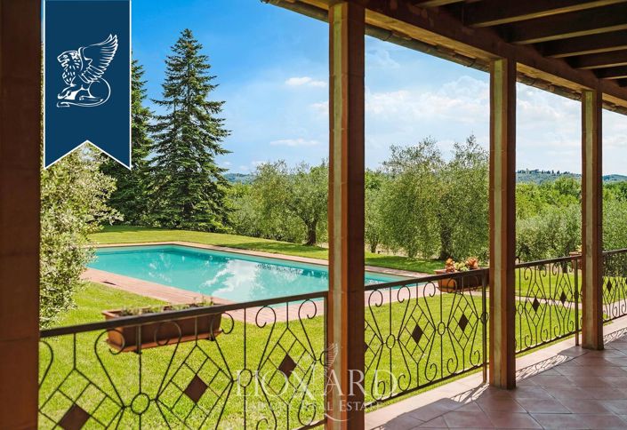 Image No.10-7 Bed Villa for sale