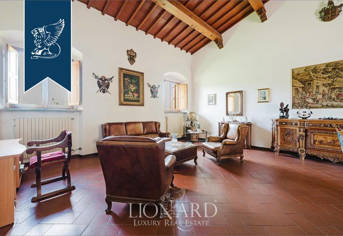 Image No.18-7 Bed Villa for sale