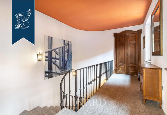 Image No.18-8 Bed Villa for sale