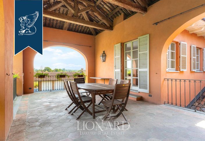 Image No.26-8 Bed Villa for sale
