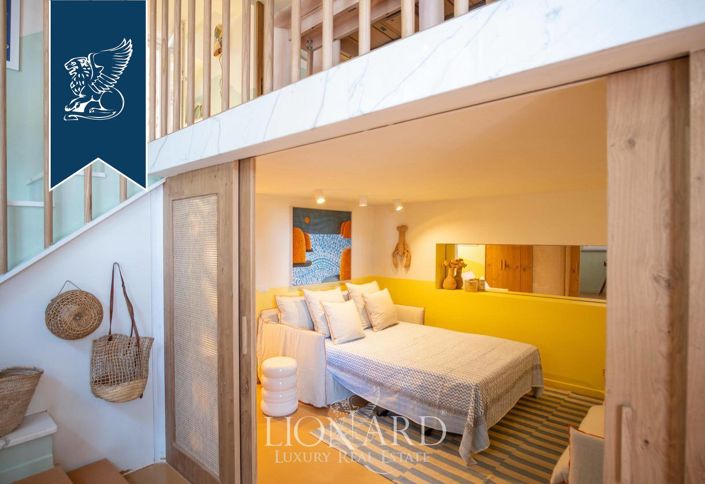 Image No.19-2 Bed Villa for sale