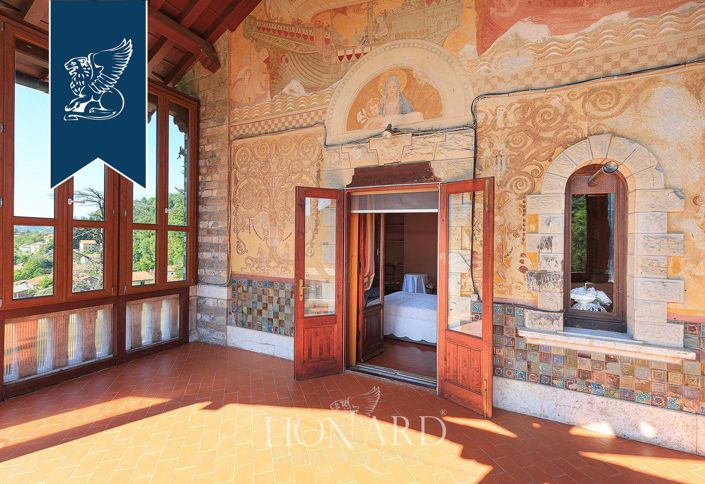Image No.16-12 Bed Villa for sale