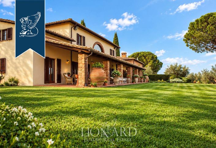 Image No.18-8 Bed Villa for sale
