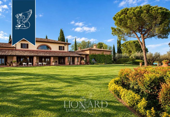 Image No.20-8 Bed Villa for sale