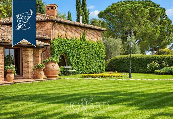 Image No.21-8 Bed Villa for sale