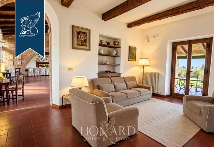 Image No.26-8 Bed Villa for sale