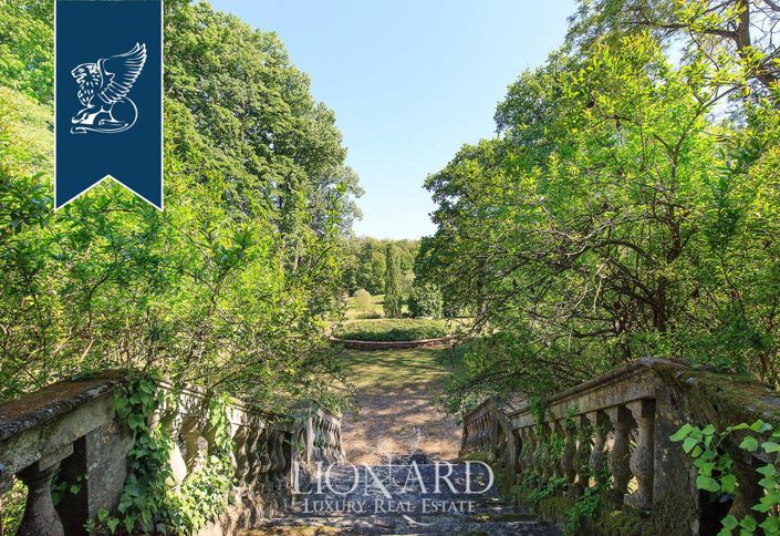 Image No.16-70 Bed Property for sale
