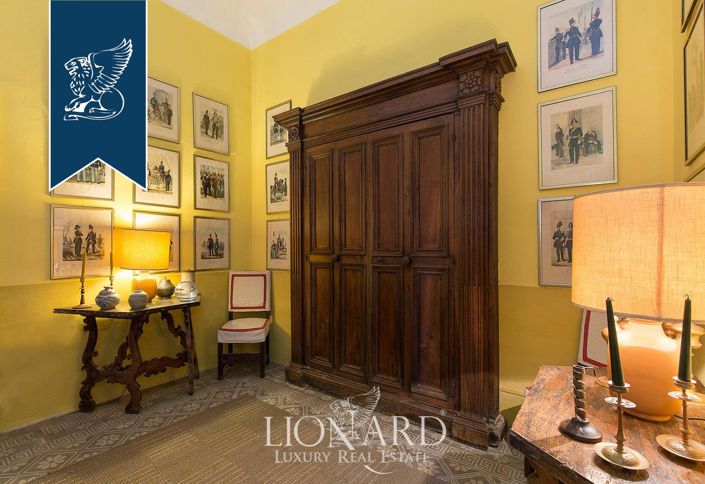 Image No.53-70 Bed Property for sale