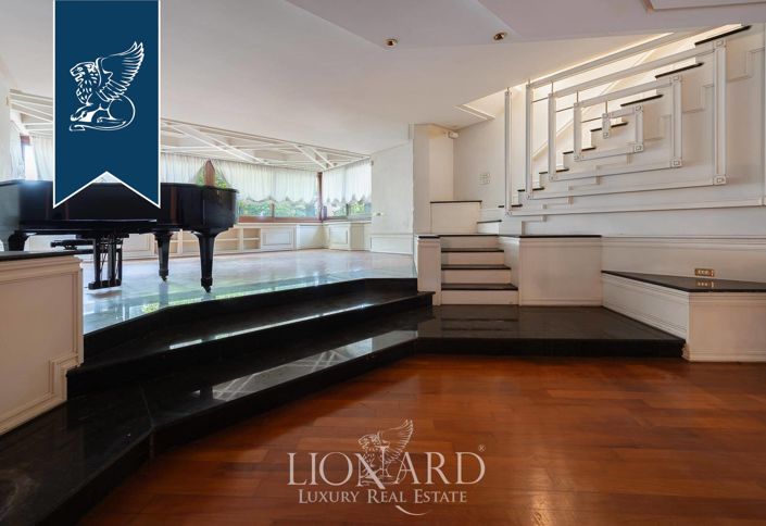 Image No.14-5 Bed Villa for sale