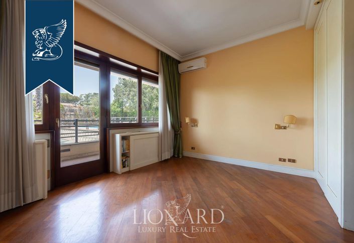 Image No.16-5 Bed Villa for sale