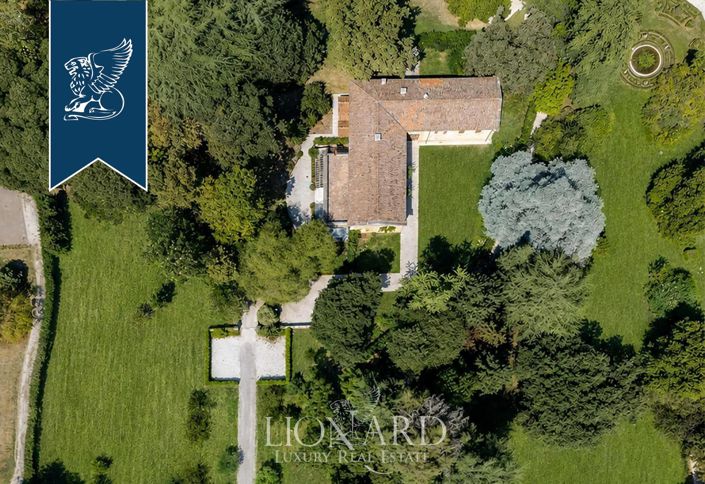 Image No.2-Villa de 5 chambres à vendre à Bassano del Grappa