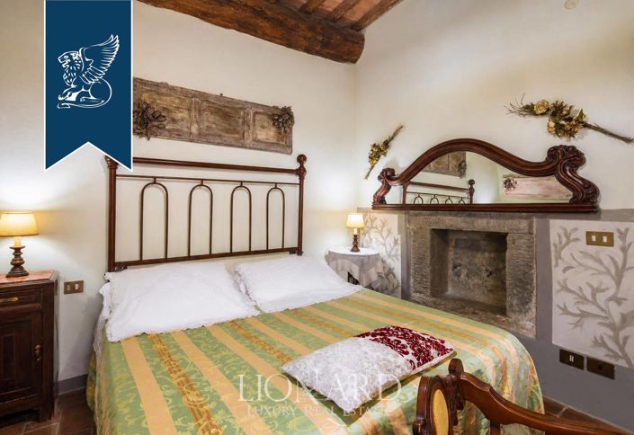 Image No.21-5 Bed Country House for sale