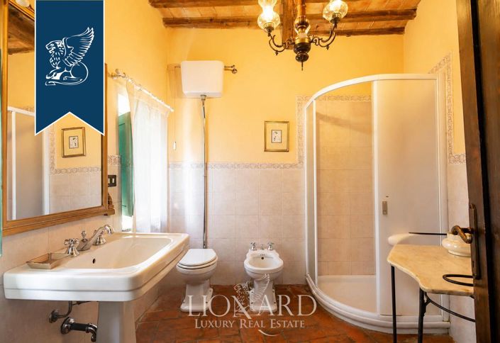 Image No.26-5 Bed Country House for sale