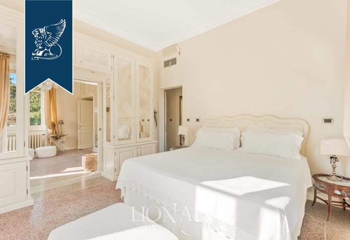 Image No.19-3 Bed Villa for sale