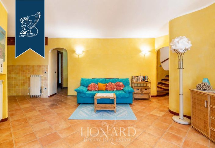 Image No.16-8 Bed Villa for sale