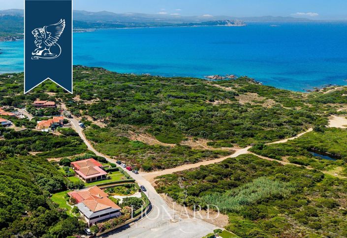 Image No.2-8 Bed Villa for sale