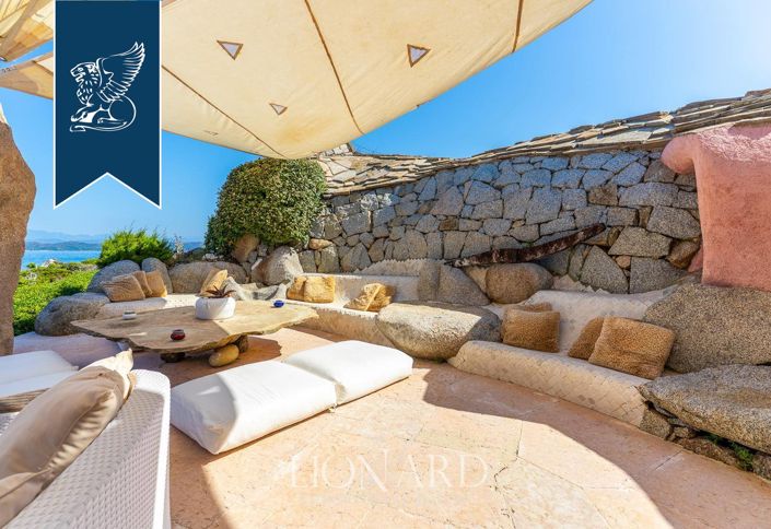 Image No.12-12 Bed Villa for sale