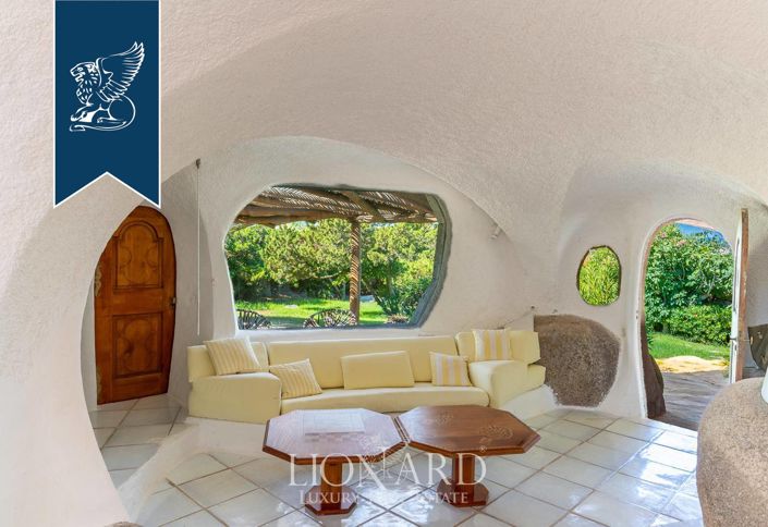 Image No.27-12 Bed Villa for sale